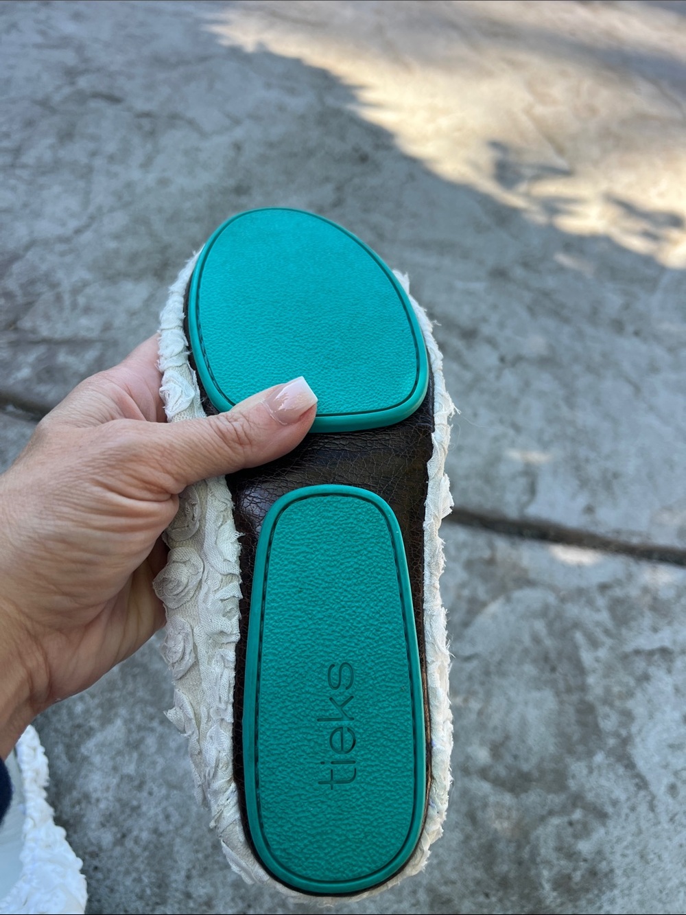 Tieks White Floral Rosette Flats with Teal Accents - Picture 7 of 7